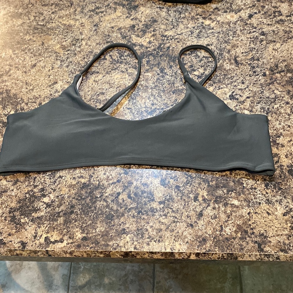 Women’s bikini thong size XL never worn